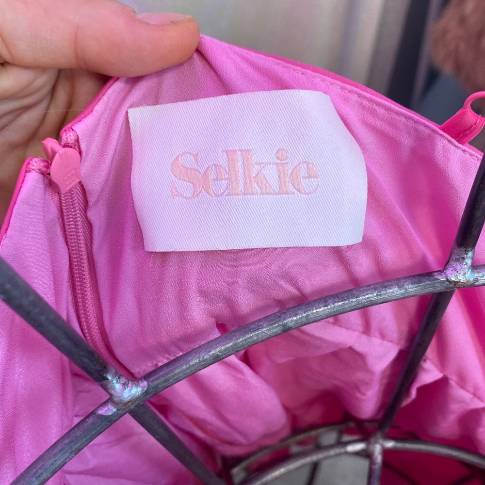 Selkie Cali Rosebud Mini Dress - Picture 8 of 12